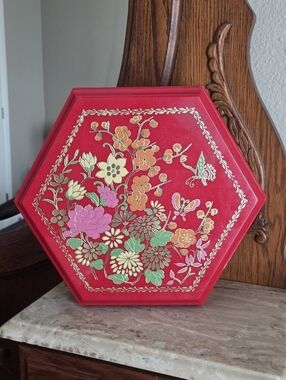 VTG Acrylic Asian Butterfly Floral Flower Hexagon Lidded Candy Sewing Box W Tray